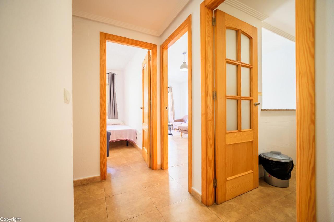 Apartamentos Madrid ตอร์เรเวียคา ภายนอก รูปภาพ