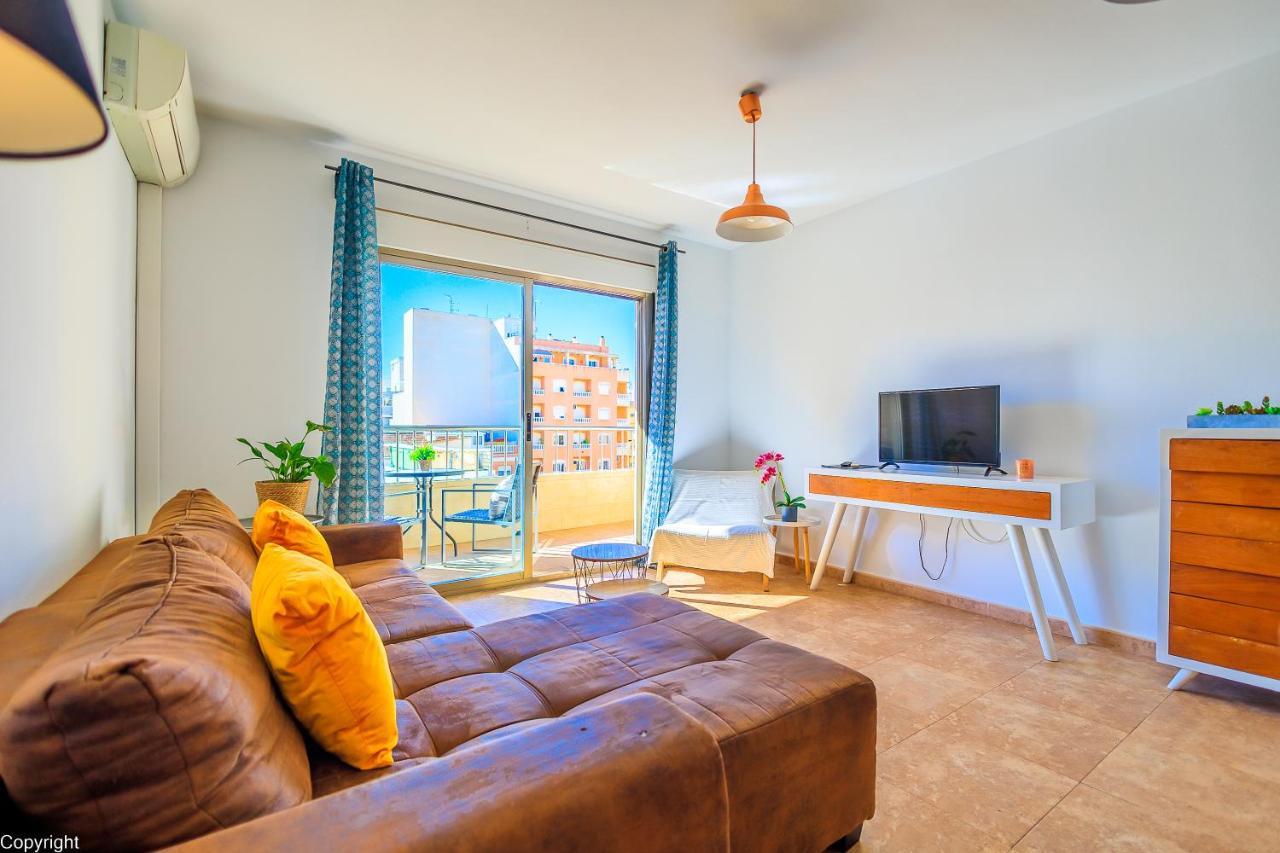 Apartamentos Madrid ตอร์เรเวียคา ภายนอก รูปภาพ