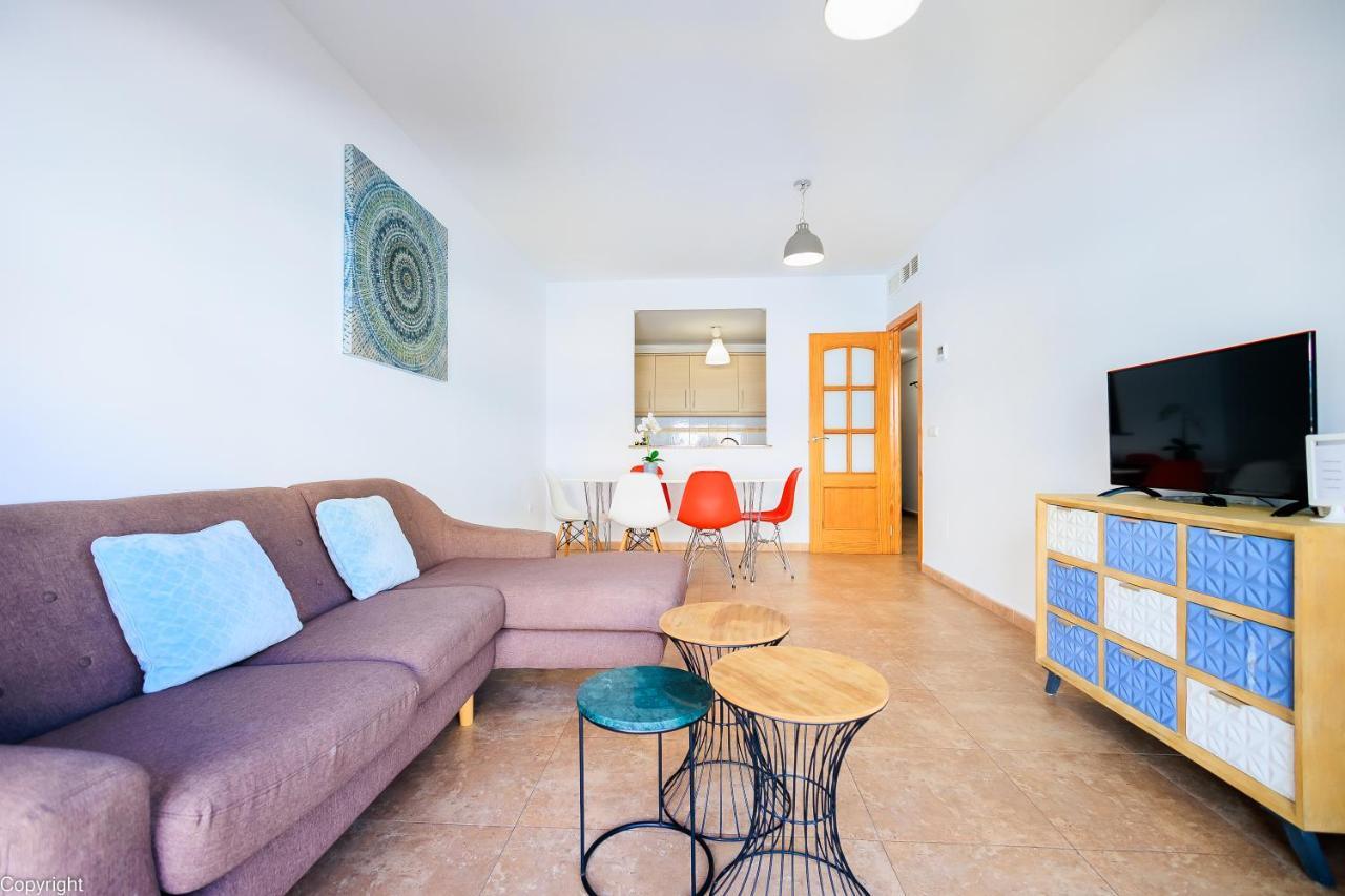 Apartamentos Madrid ตอร์เรเวียคา ภายนอก รูปภาพ
