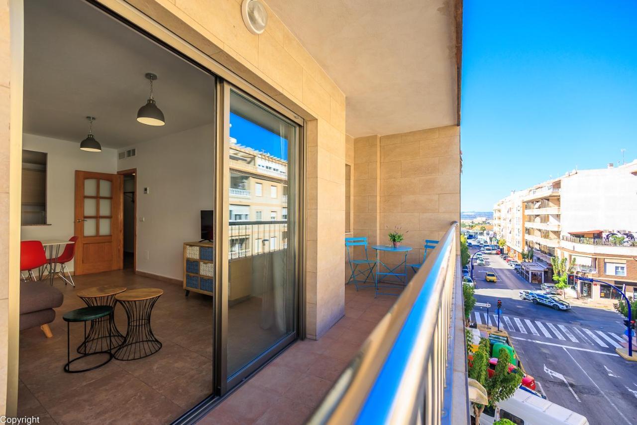 Apartamentos Madrid ตอร์เรเวียคา ภายนอก รูปภาพ