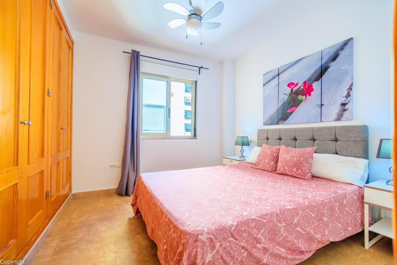 Apartamentos Madrid ตอร์เรเวียคา ภายนอก รูปภาพ