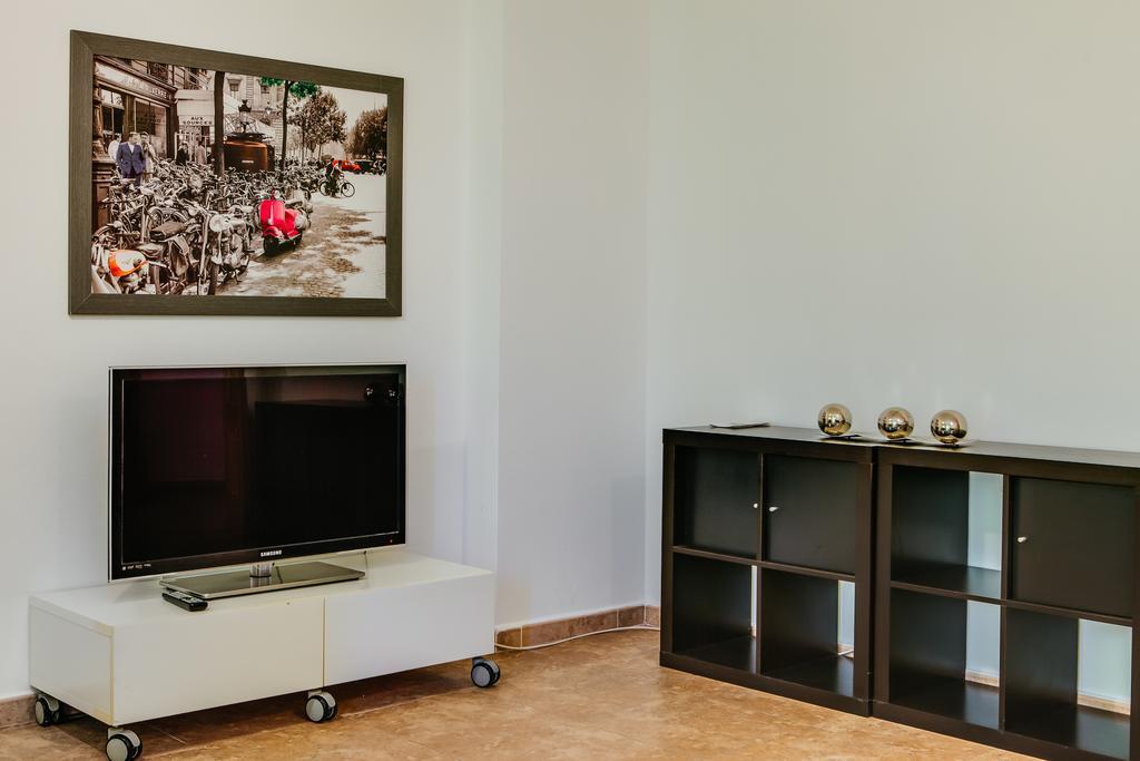 Apartamentos Madrid ตอร์เรเวียคา ภายนอก รูปภาพ