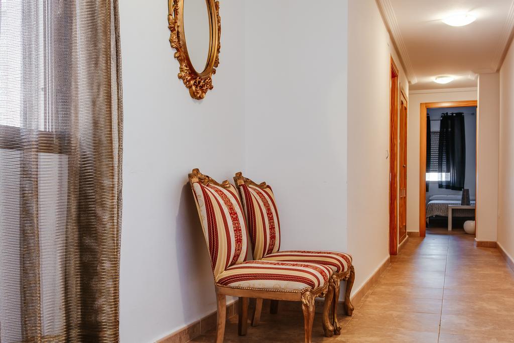 Apartamentos Madrid ตอร์เรเวียคา ภายนอก รูปภาพ