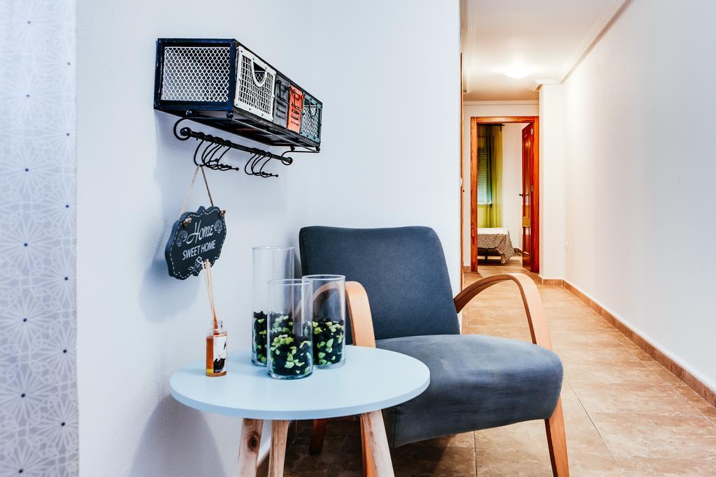 Apartamentos Madrid ตอร์เรเวียคา ภายนอก รูปภาพ