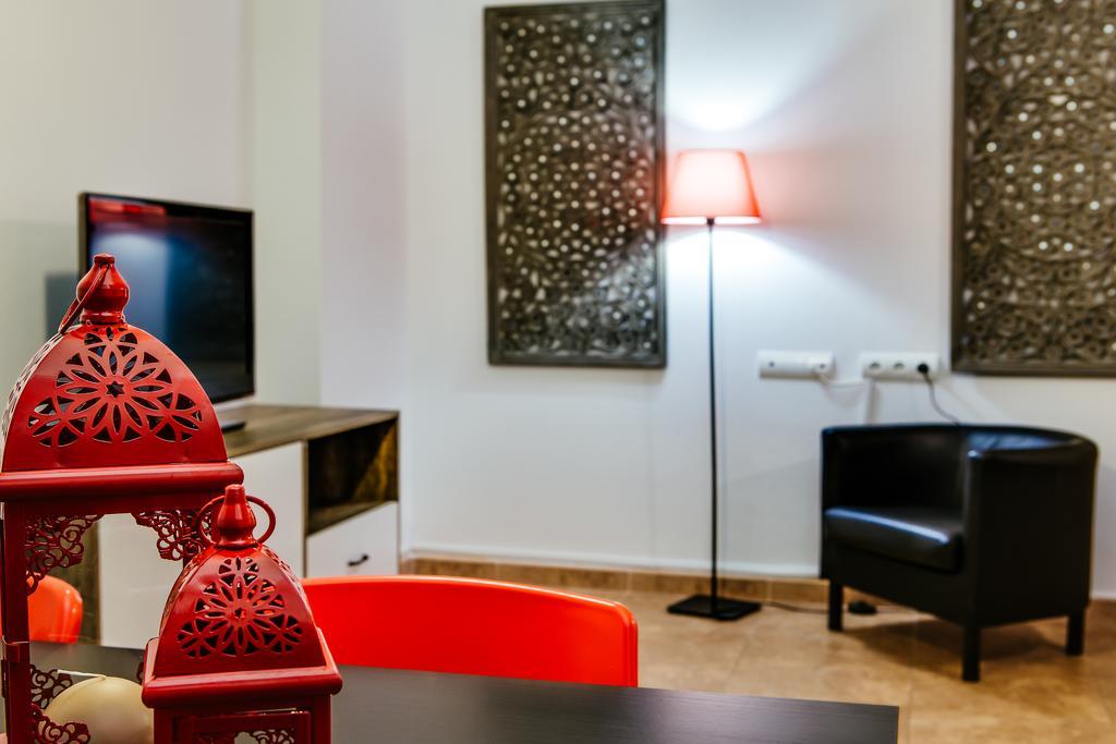 Apartamentos Madrid ตอร์เรเวียคา ภายนอก รูปภาพ