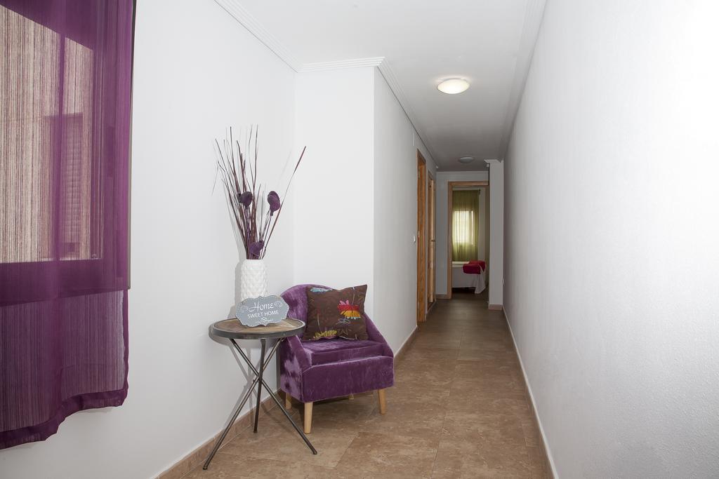 Apartamentos Madrid ตอร์เรเวียคา ภายนอก รูปภาพ
