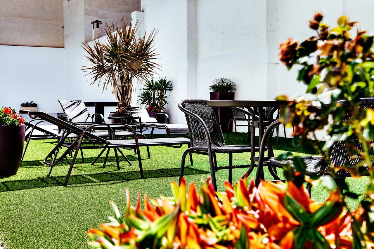 Apartamentos Madrid ตอร์เรเวียคา ภายนอก รูปภาพ